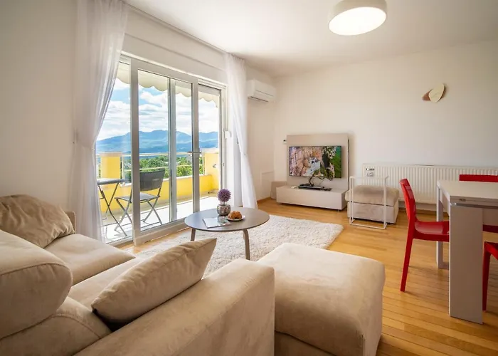 شقة Kvarner House-1 By Interhome كاستاف