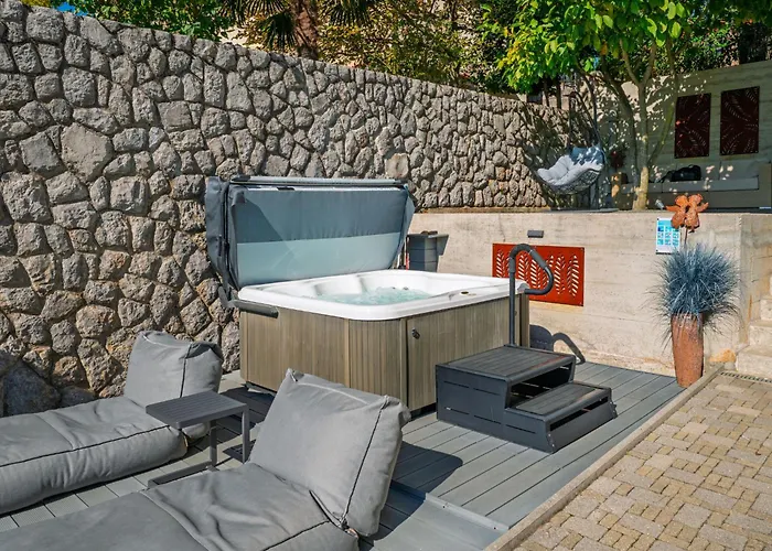 Kvarner House-1 By Interhome شقة كاستاف